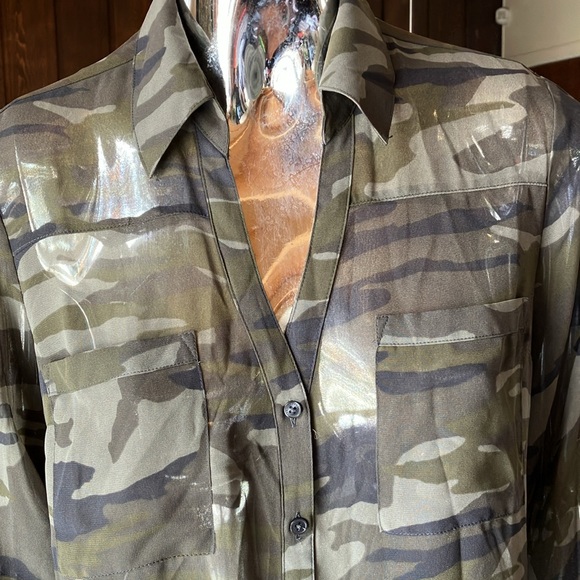 Camo blouse - Picture 2 of 5